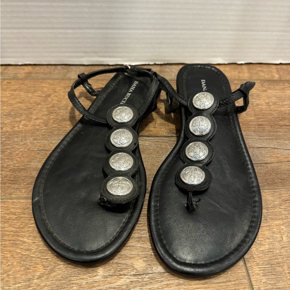 Women’s Black and Silver Sandals Size 7 Dana Buchman - Picture 1 of 5